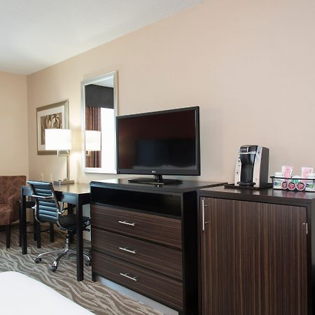 Holiday Inn Express Hotel & Suites Grand Rapids-North By Ihg Walker Zewnętrze zdjęcie