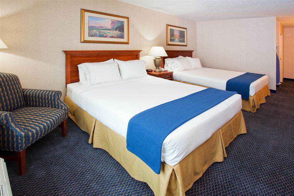 Holiday Inn Express Hotel & Suites Grand Rapids-North By Ihg Walker Pokój zdjęcie