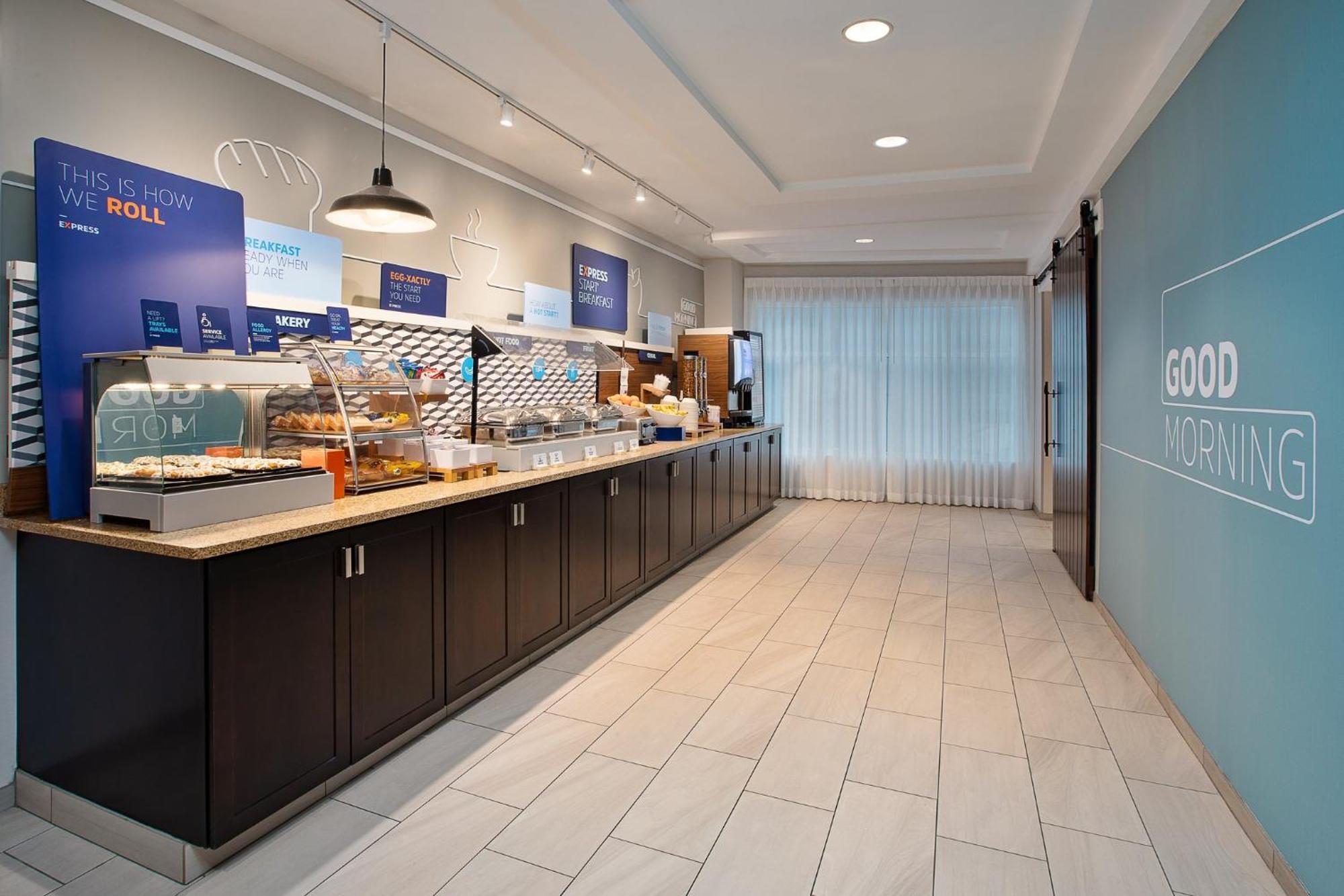 Holiday Inn Express Hotel & Suites Grand Rapids-North By Ihg Walker Zewnętrze zdjęcie