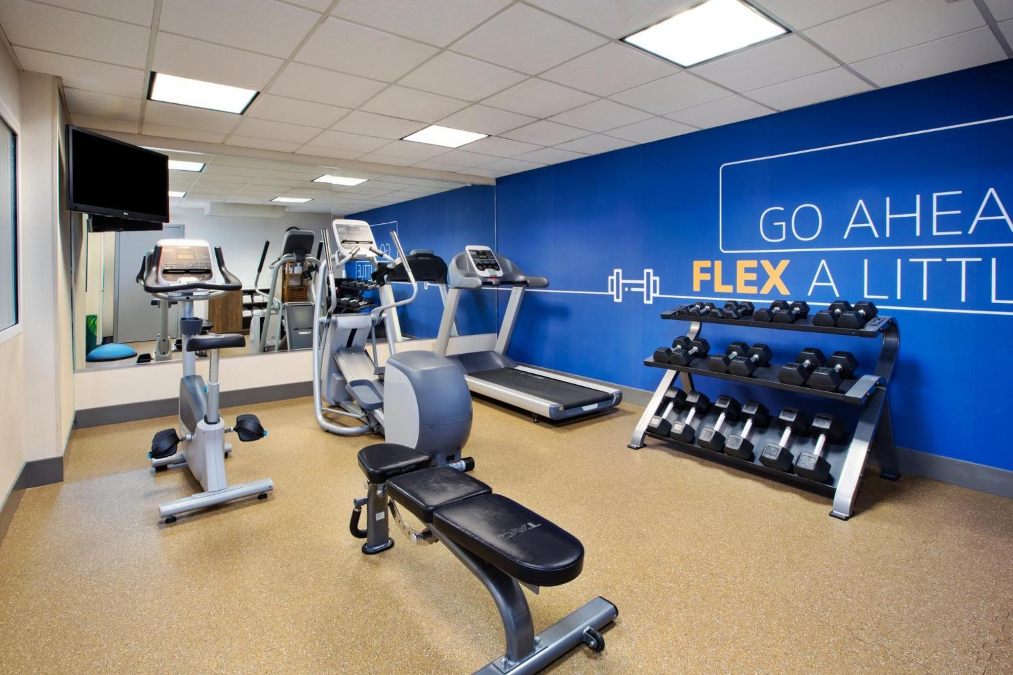 Holiday Inn Express Hotel & Suites Grand Rapids-North By Ihg Walker Zewnętrze zdjęcie