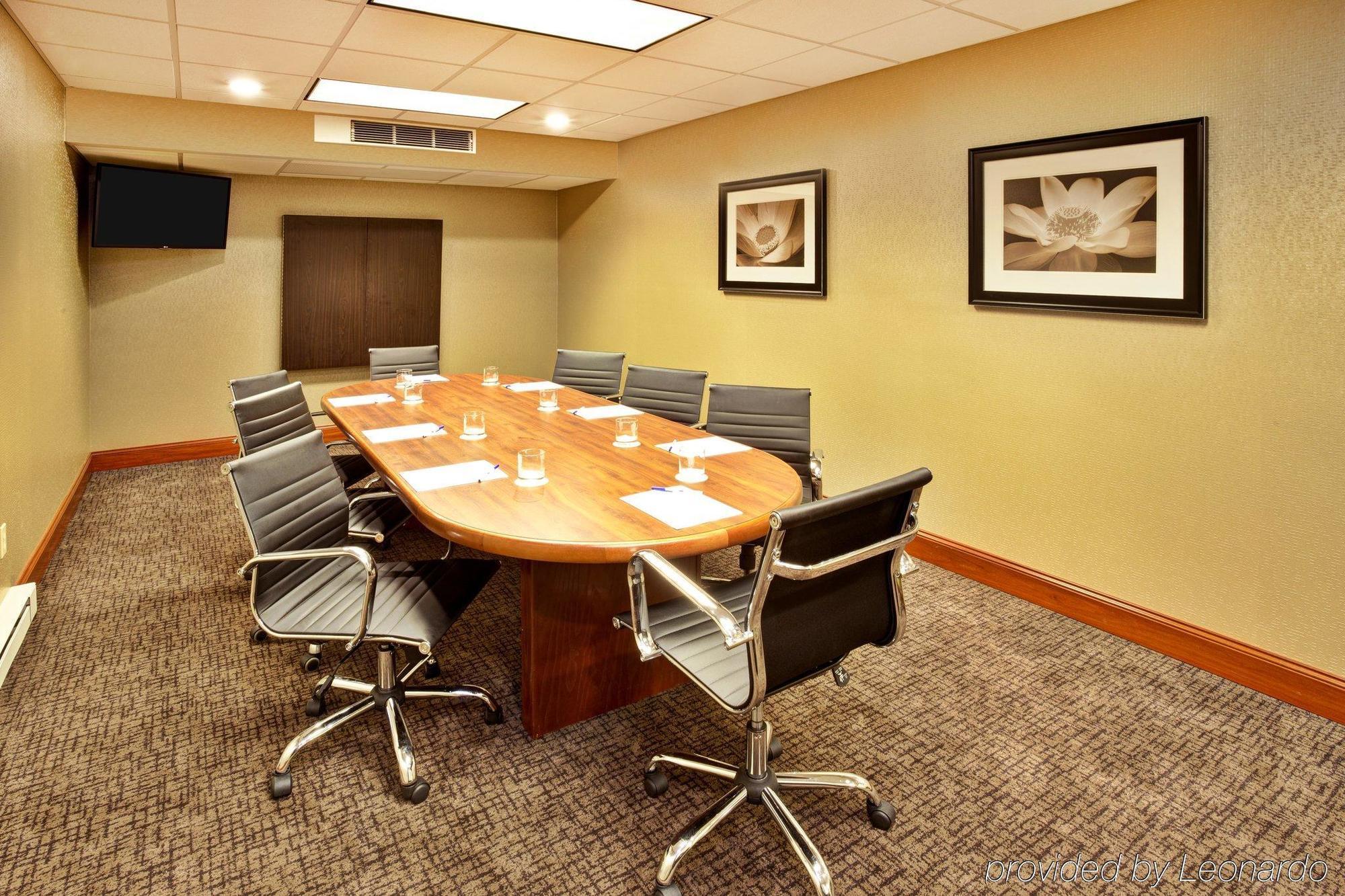 Holiday Inn Express Hotel & Suites Grand Rapids-North By Ihg Walker Zewnętrze zdjęcie